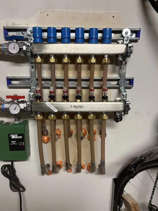 Plumber performing Leak Detection at a residential property in Miami